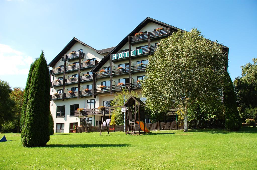 Wohlfuehlhotel Der Jaegerhof Willebadessen Exterior foto