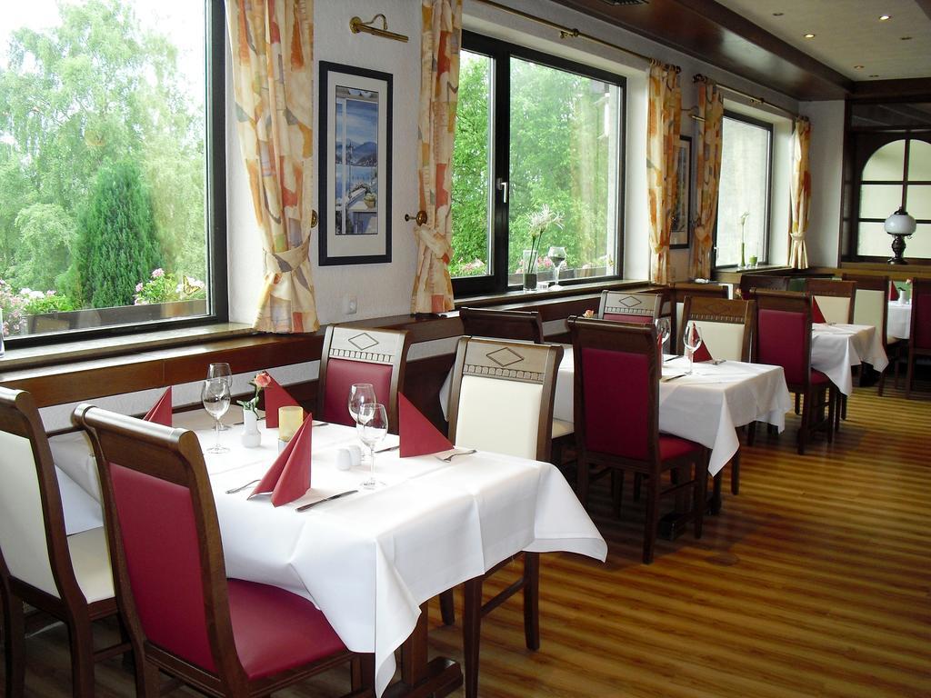 Wohlfuehlhotel Der Jaegerhof Willebadessen Exterior foto